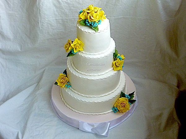 Свадебный торт с желтыми розами и васельками - фото 503516 Кондитер Софья Кружнова