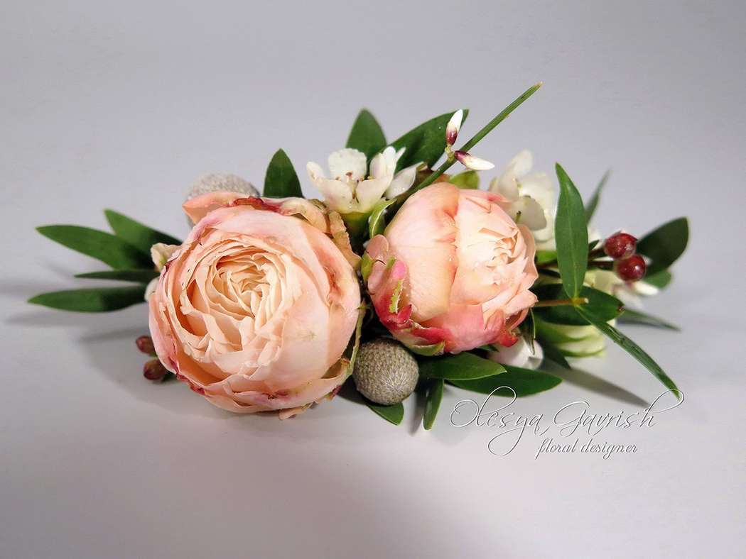 Флористическая заколка для украшения прически - фото 12478892 Олеся Гавриш - флорист-дизайнер