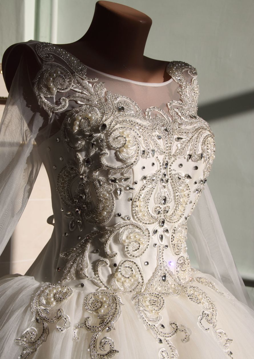 Свадебное платье коллекции 2018 года