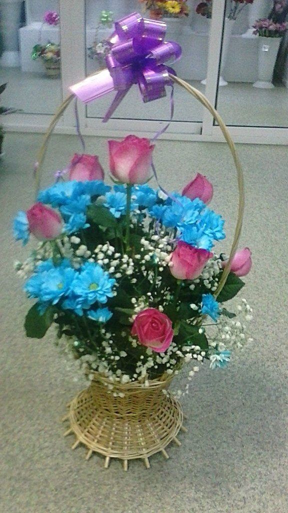 корзина из цветов для подруги - фото 7888942 Магазин " Мир цветов"
