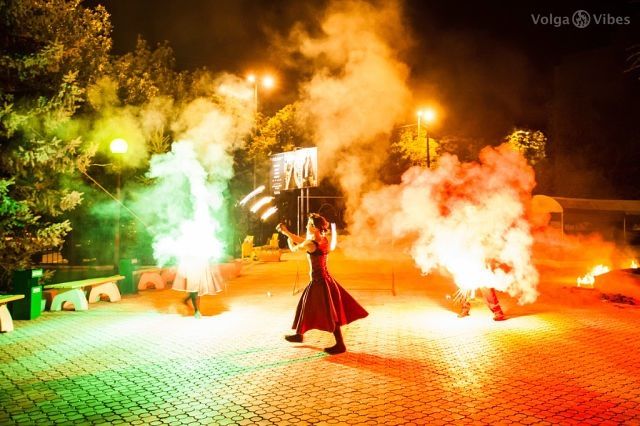 огненное шоу со спецэффектами от коллектива волга вайбс - фото 2124540 Volga Vibes - огненное и световое шоу
