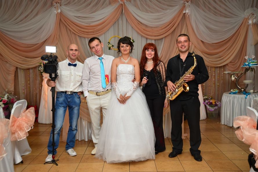 Наша свадьба - фото 8350540 Ведущий Олег Васильев