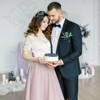 Wedding dress - Bilberry mood ... 

Wedding dress -  @moshevikina_e
Foto - Екатерина Сапон @katerina_sapon
Floristics - Салон "ЦВЕТОЧНЫЙ РАЙ" @salon_flowersparadise
Muah - Ольга Петрушина @OLGA_PETRUSHINA_VISAGIST
Hairdress - Кариночка Кащеева @ks_karinoc