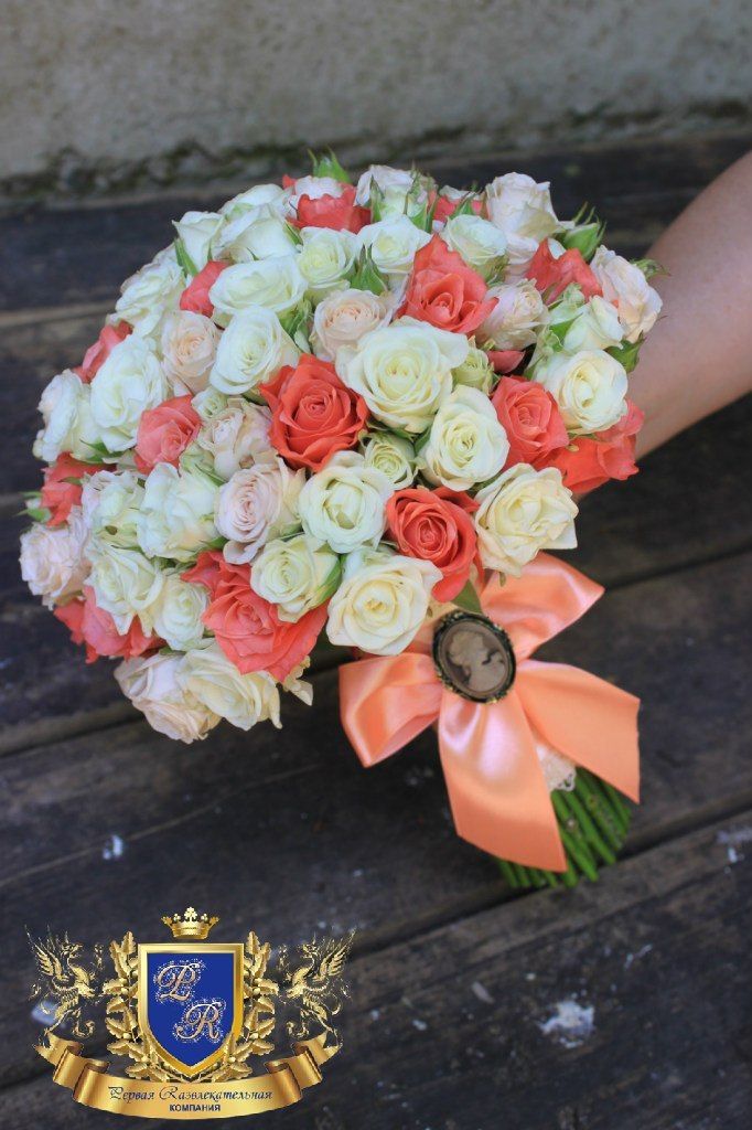 Фото 9109138 в коллекции Букет невесты в кремовом (персиковом) цвете. - Студия декора "Великолепие"