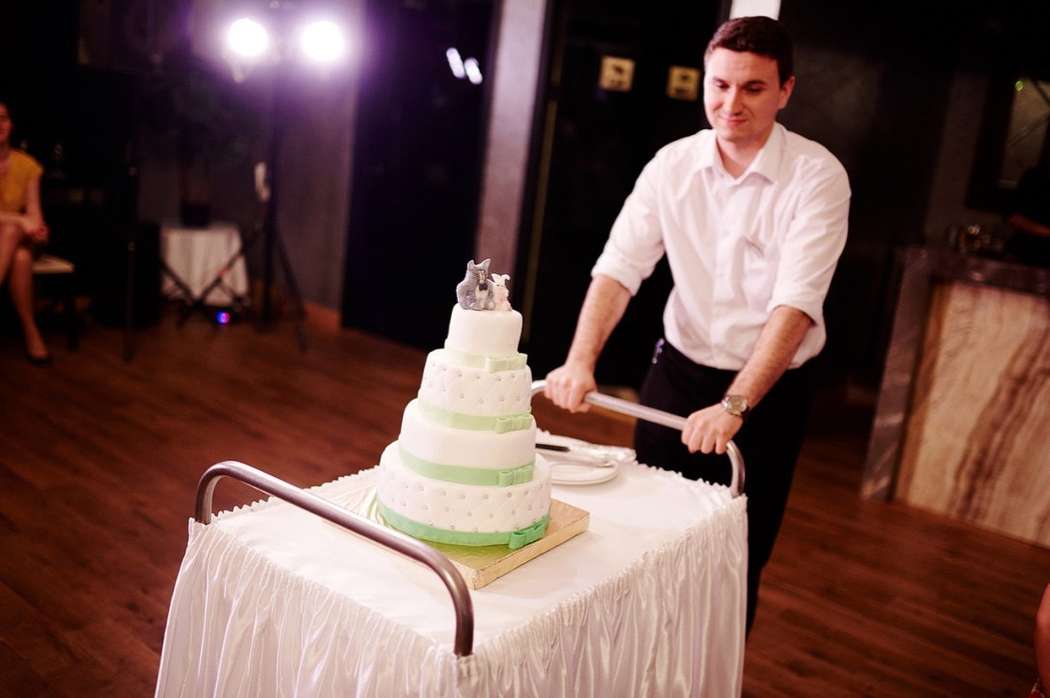 Фото 9718210 в коллекции Свадебный торт - Кондитерская Cakes