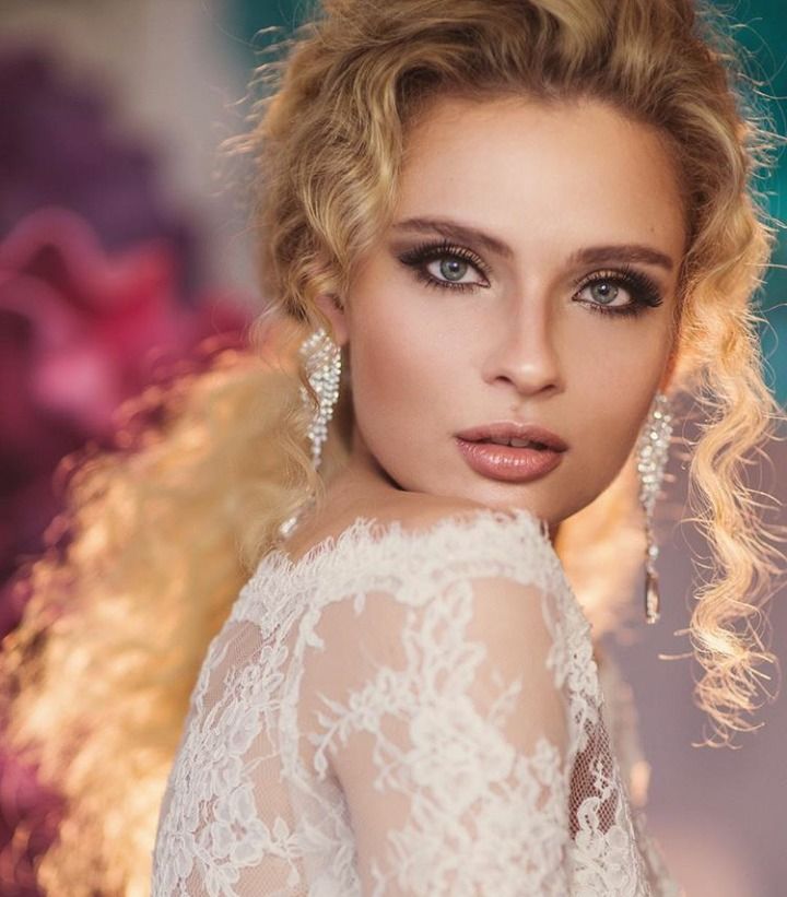 Фото 11054178 в коллекции Свадебный образ - макияж и прическа - Стилист-визажист Анастасия Прокофьева