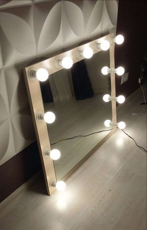 Фото 11549470 в коллекции Производство зеркал с подсветкой для визажистов - Произодитель зеркал Mariano Zharkoni