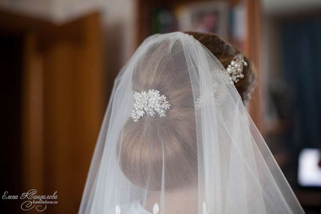 Классическая свадебная прическа - фото 1128789 Стилист-визажист Кандалова Елена