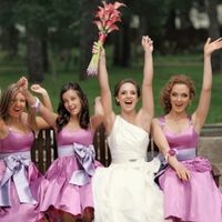 Невеста и её подружки в розовом