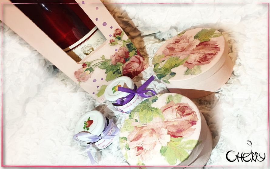 Фото 13117212 в коллекции Свадебные аксессуары - Студия декора "Cherry"