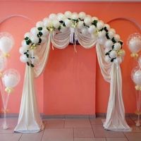 Оформление свадебной арки и столика