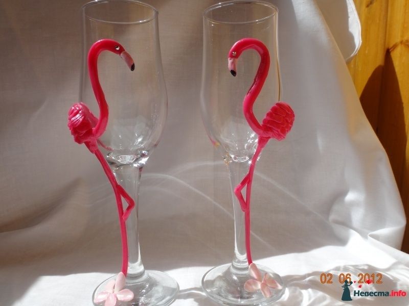Прекрасные фламинго- всего за 400 руб пара. - фото 495444 Свадебные бокалы ручной работы - Олеся