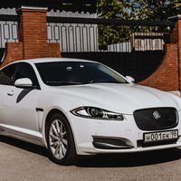 Бизнес-седан Jaguar XF-S Premium в аренду, цена за 1 час 