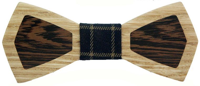Деревянная галстук-бабочка ромбовидная с темными вставками