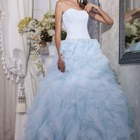 Берега счастья
ДЕТАЛИ
Цвет:
Cappuccino White Ivory Blue Powder
Размер:
40 42 44 46 48 50 52
Таблица размеров
Сопутствующие товары:
Фата
Ткани:
Ай-пэк хаяль тюль
Декор:
Гипюр