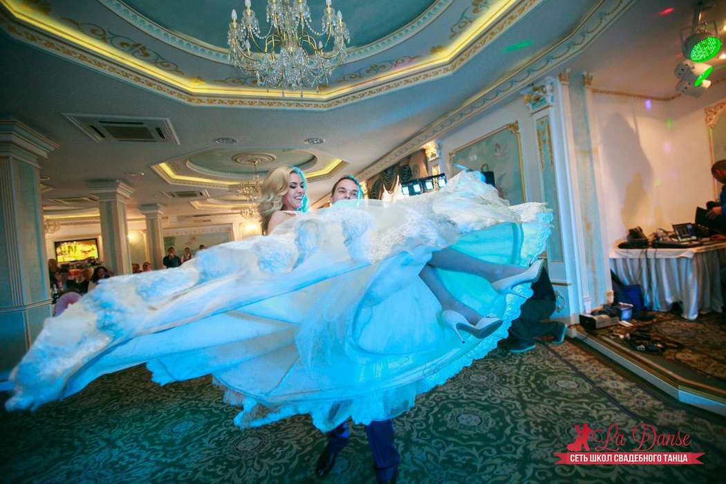 Фото 14401200 в коллекции Свадебный танец - Сеть школ свадебного танца La Danse