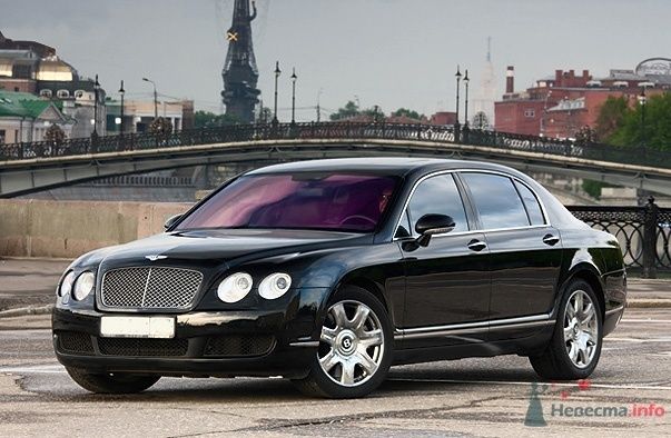 Bentley Flying Spur - фото 34846 Black and White Cars - аренда лимузинов