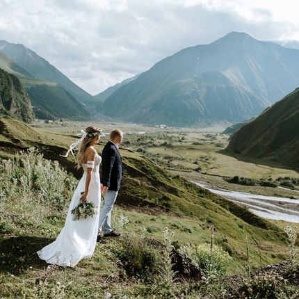 Организация свадьбы в горах Казбеги и Гудаури 