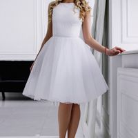 Вечернее платье
цвет: молочный
размеры: 40-42
6750 руб.