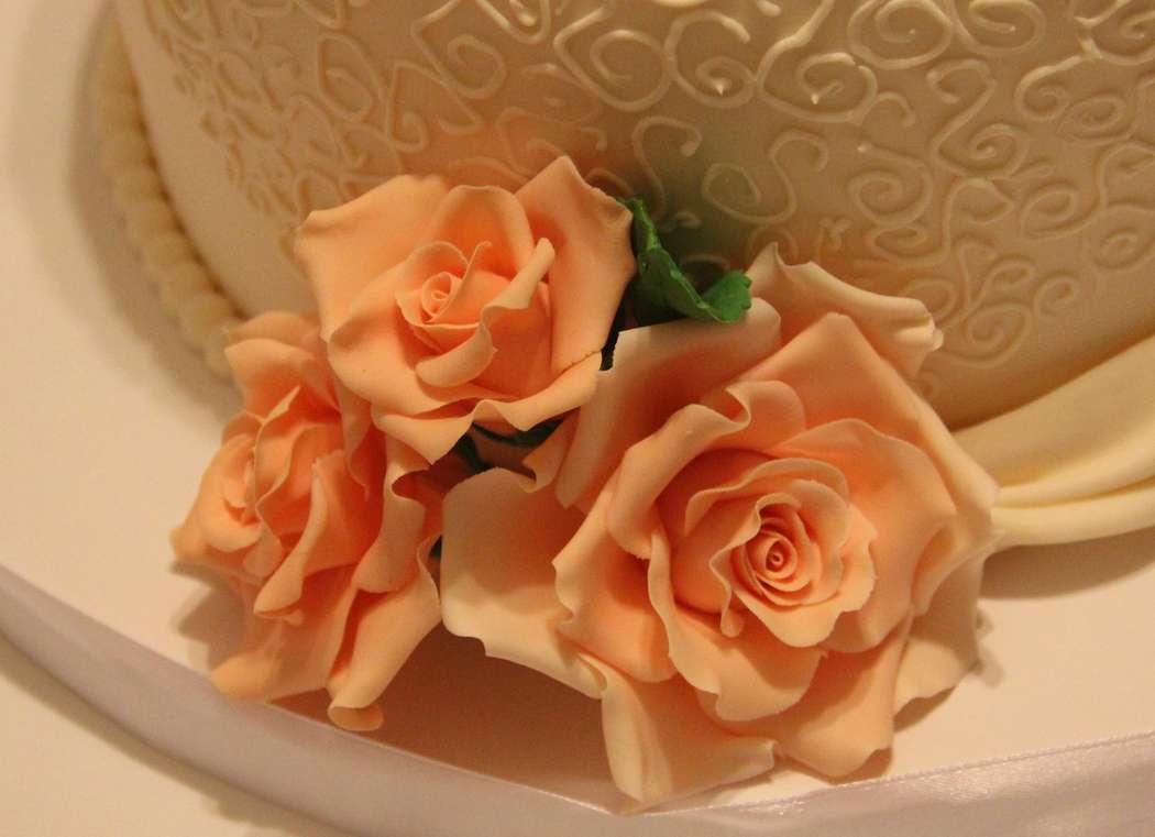 Розы - фото 1976511 Oksuta-tort - свадебные торты