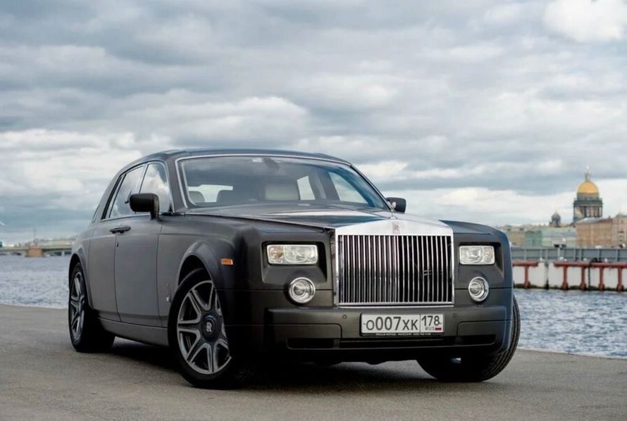 Rolls-Royce Phantom в аренду, 1 час