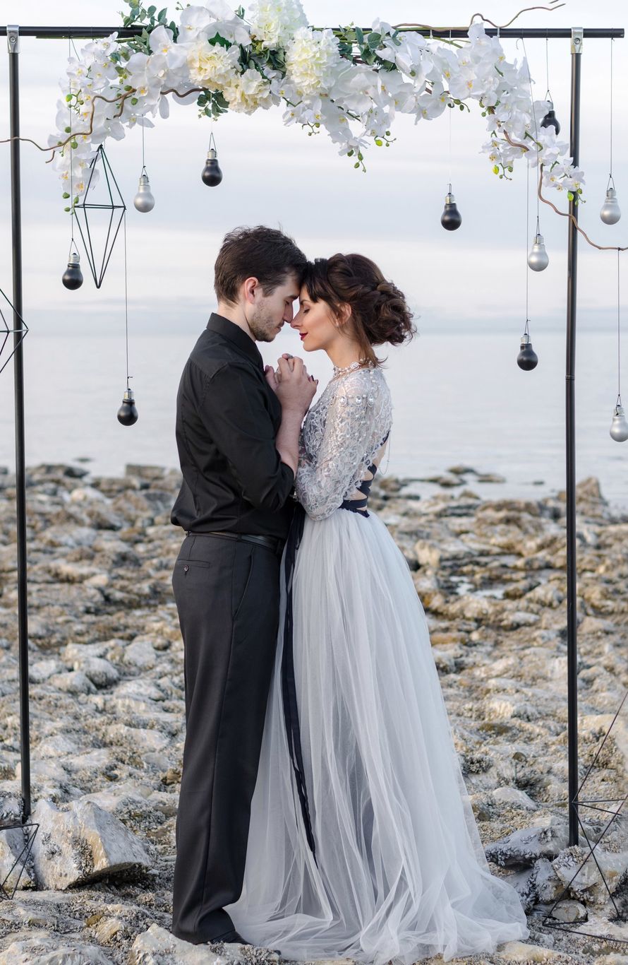Md: Ольга и Andrey
Mua: Ирина Акименко
Hair: Валерия Копанева
Dress: Виктория Еремина
Aкc: LUXURY
Decor: Студия декора Wedding House Тани Коберник - фото 17026648 Фотограф Василий и Мария Руденко
