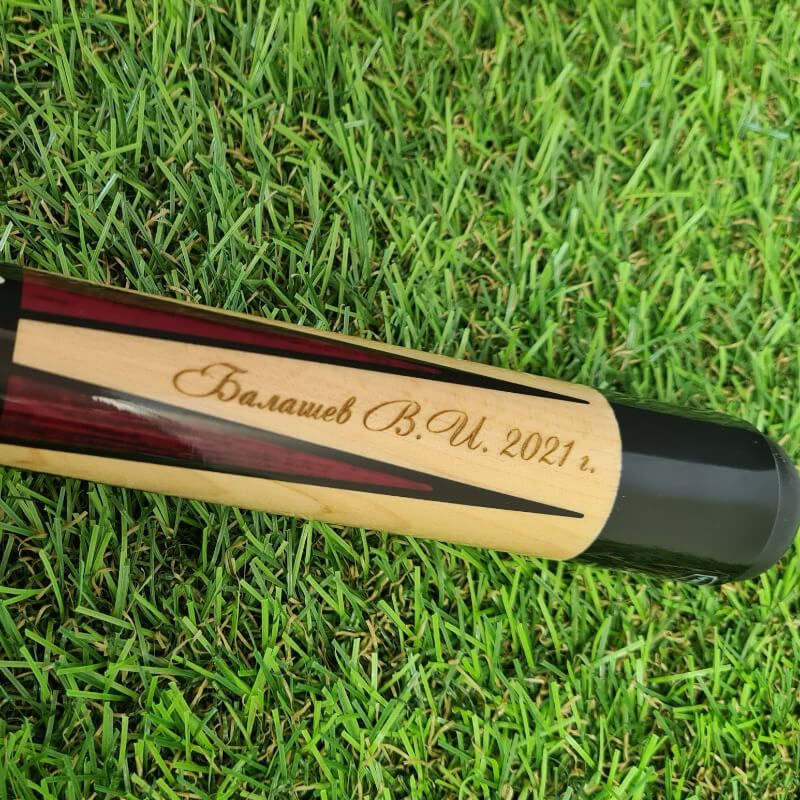 гравировка кия. гравировка на кие для бильярда. гравировка на паспорт. гравировка кия. сергей якимов мастер киевщик.