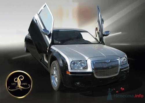 Chrysler 300C Серебристо-черный - фото 2811 LuxLimo - прокат лимузинов