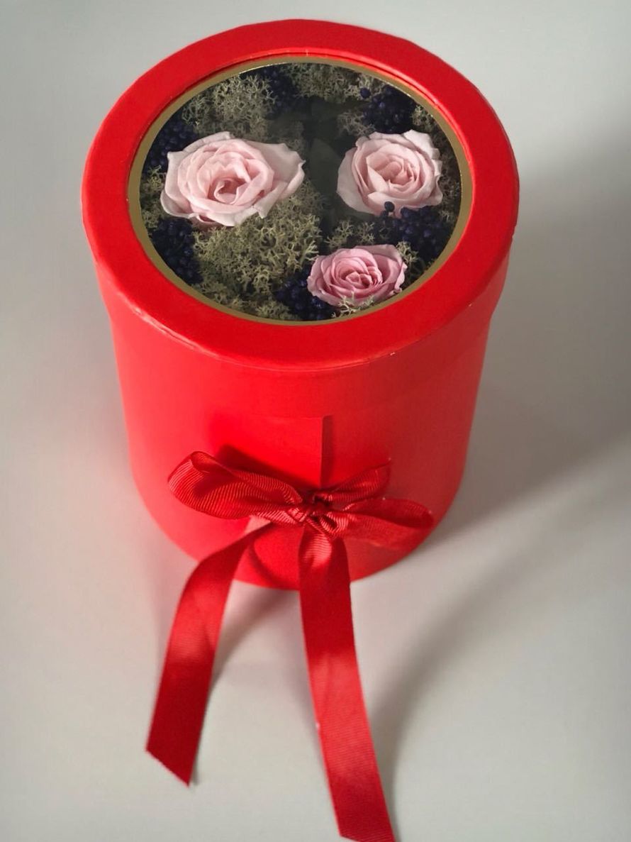 Подарочная коробка цветов - Первая любовь