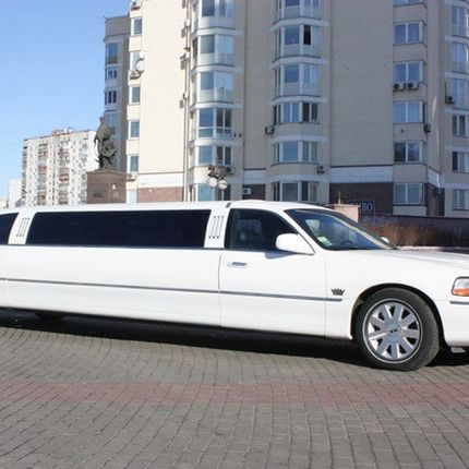 044 Лимузин Lincoln Town Car 120 NEW в аренду 