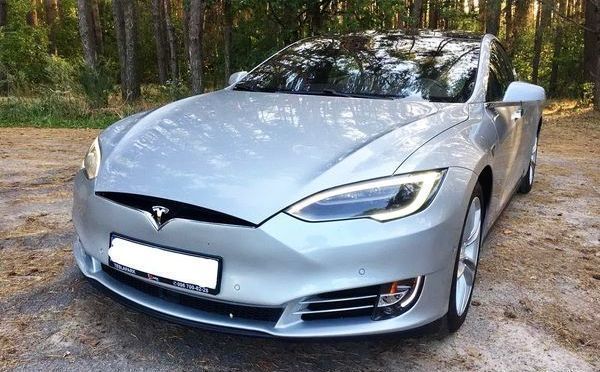 106 Tesla Model S90d аренда авто 