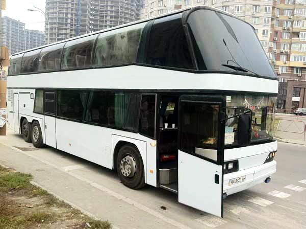 335 Автобус Neoplan на 70 мест в аренду