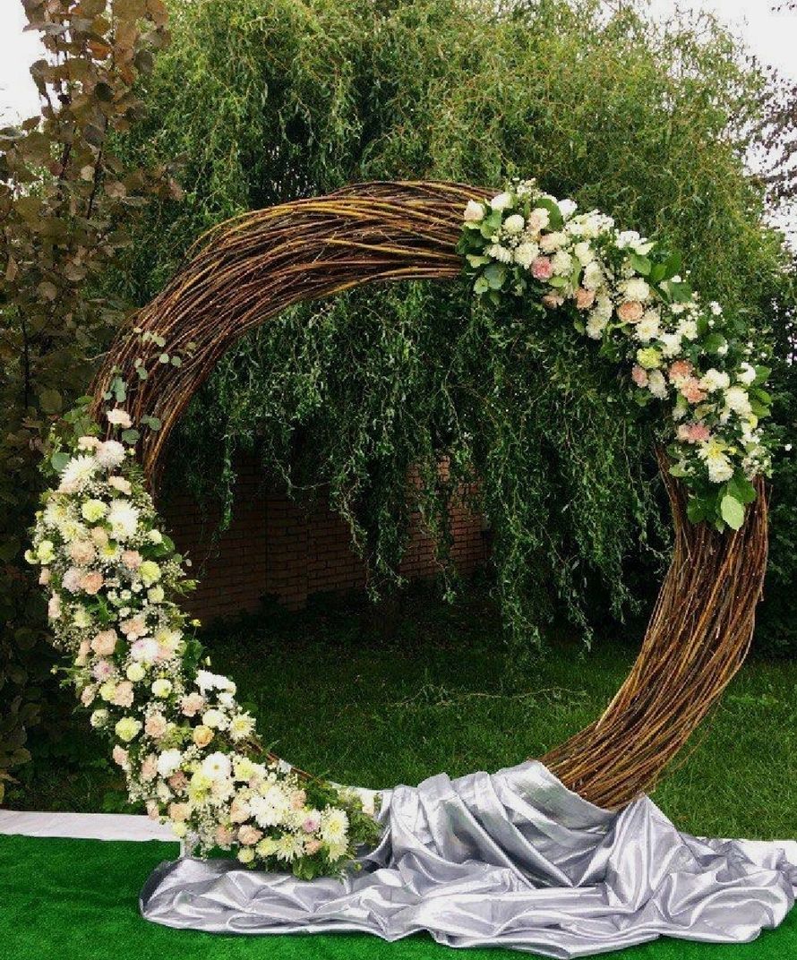 Свадебная арка с плющом