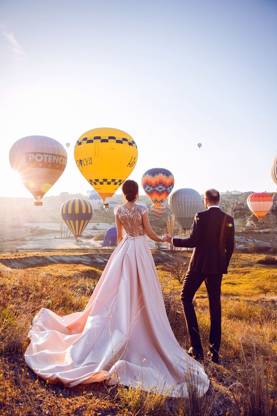 свадебные фото с шарами