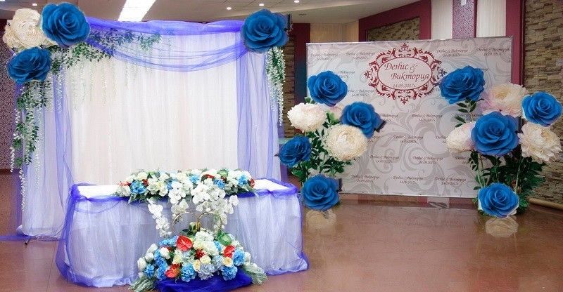 Розы-гиганты в аренду - пакет "Синяя свадьба"