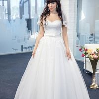 Шикарное платье А-силуэта в цвете айвори