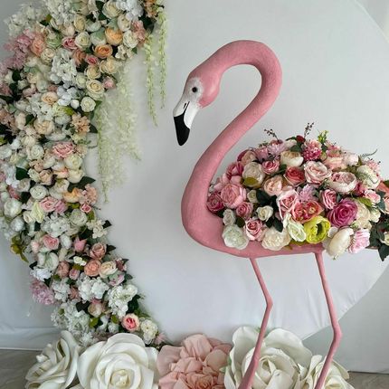 Фламинго в аренду