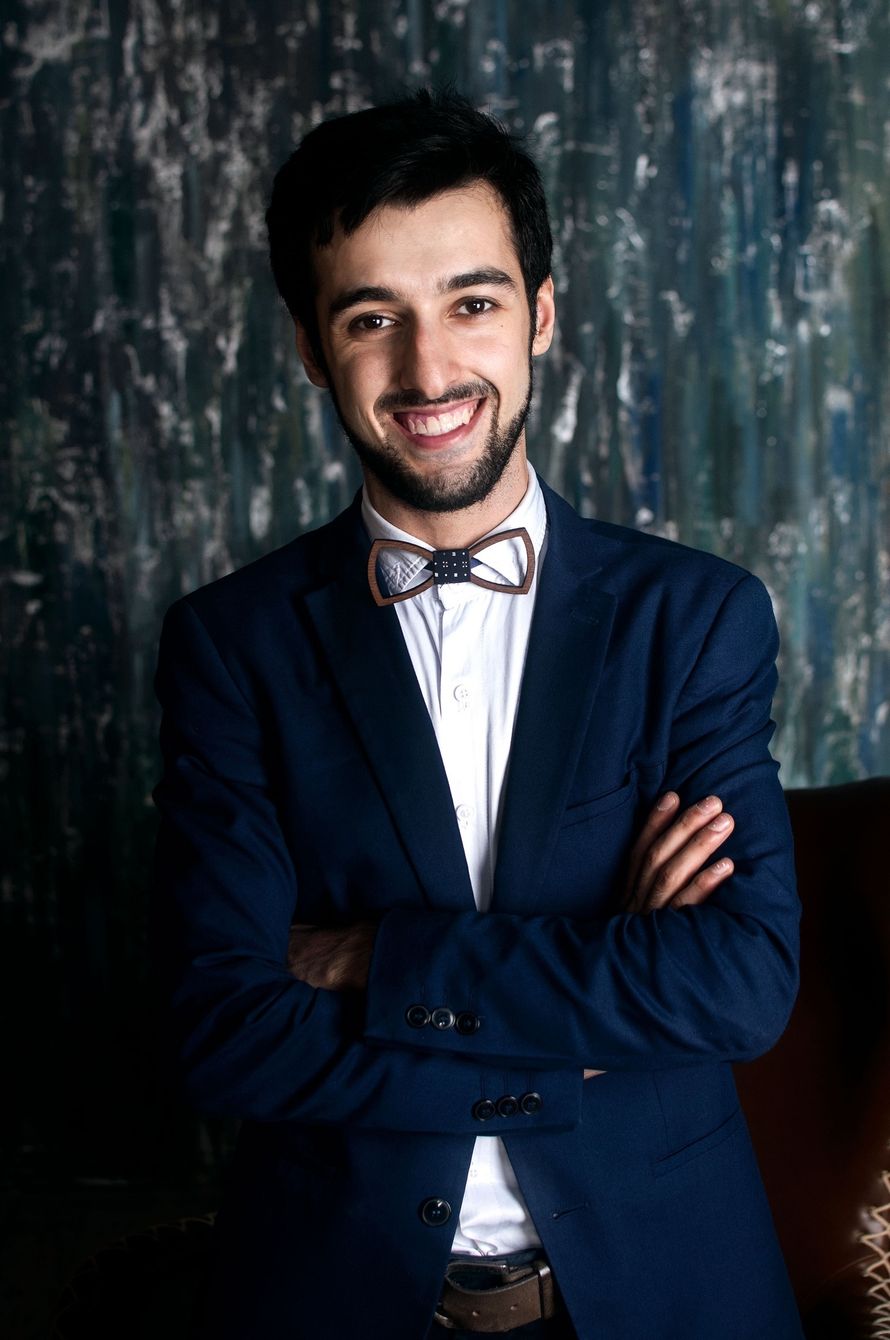 Парманкулов хикмат нажимович. Аслан исмаилов гимназия 1788. Аслан исмаилов. Аслан исмаилов. Аслан исмаилов.