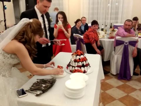 Роман Павлов - 2017 01 28 - Свадьба - торт, букет, подвязка